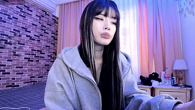 Snapshot of Velvetsky_1 chatting on December 2025 03:40:01 AM Velvetsky 1 online show from December 2025 03:40:01 AM