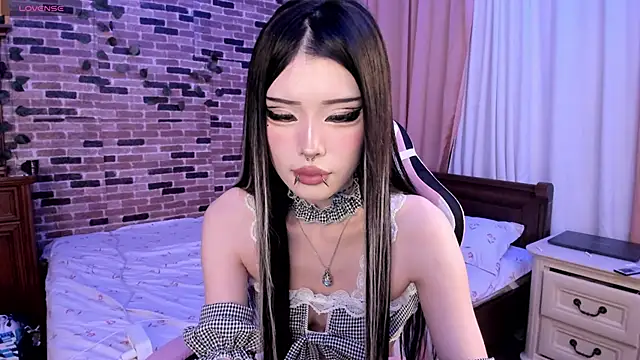 Snapshot of Velvetsky_1 chatting on November 2025 06:51:01 PM Velvetsky 1 online show from November 2025 06:51:01 PM