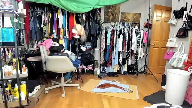 jessy0504 online show from April 2026 11:28:02 AM