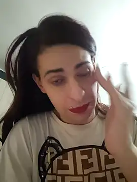 perla97 online show from December 2025 05:25:02 PM