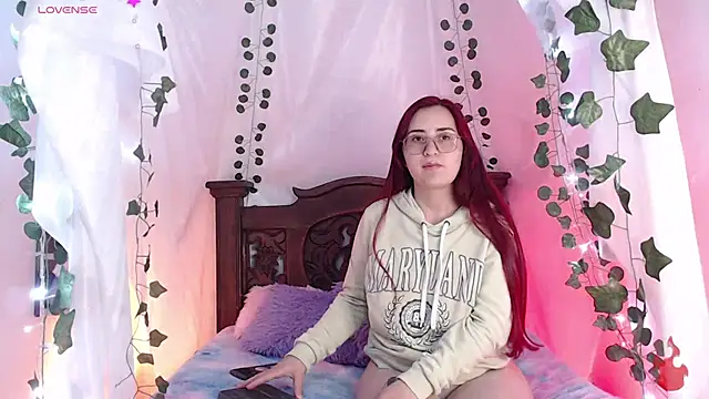 centaurigirl online show from March 2025 01:54:01 AM