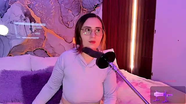 centaurigirl online show from December 2025 04:39:02 AM