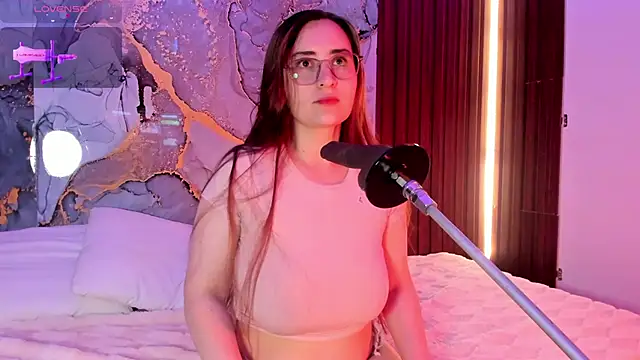 centaurigirl online show from October 2025 02:56:02 AM