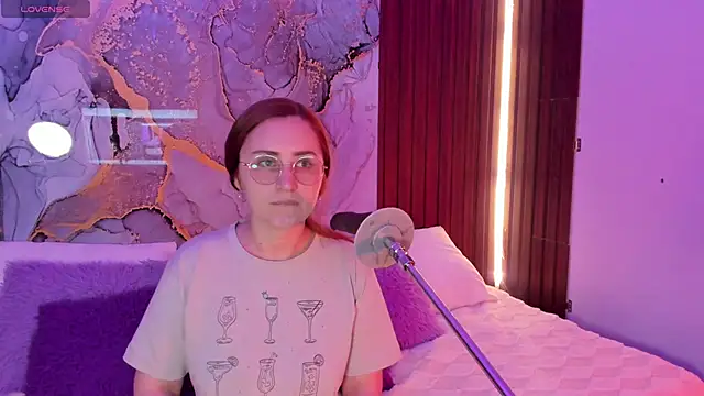 centaurigirl online show from January 2026 03:57:01 AM