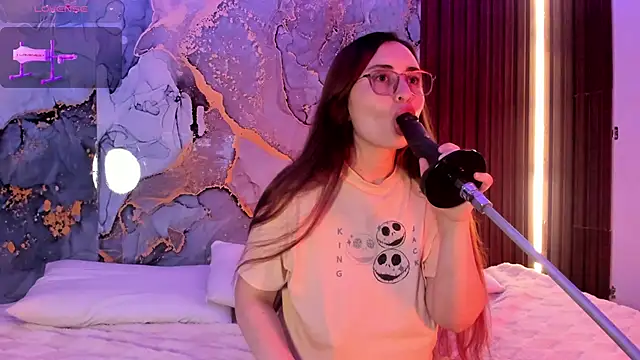 centaurigirl online show from October 2025 03:41:02 AM