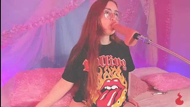 centaurigirl online show from May 2026 05:18:02 AM