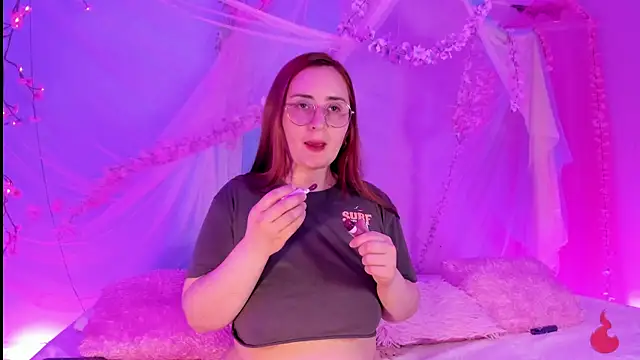 centaurigirl online show from May 2026 04:44:01 AM