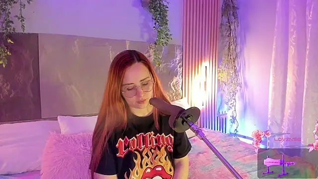 centaurigirl online show from February 2026 03:35:02 AM