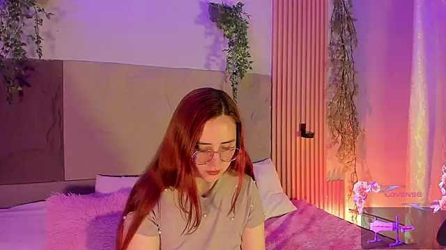 centaurigirl online show from February 2026 04:32:02 AM