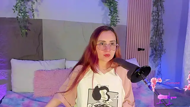 centaurigirl online show from February 2026 04:12:02 AM