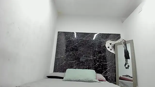 ada-brooke online show from November 2025 11:42:02 AM