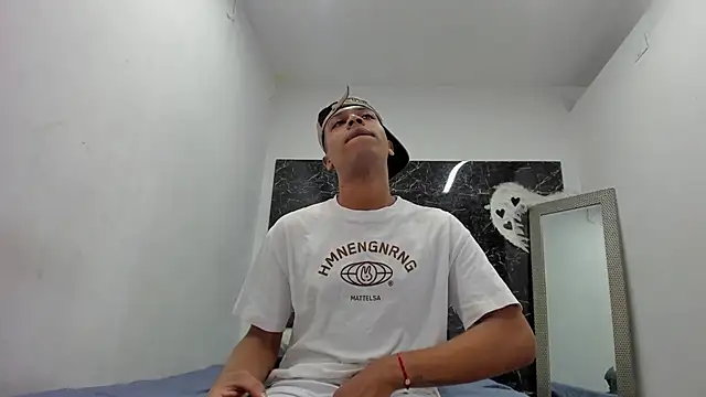 ada-brooke online show from November 2025 12:04:02 PM