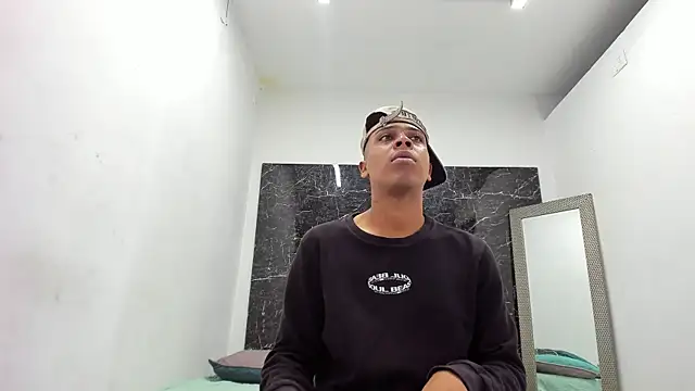 ada-brooke online show from November 2025 01:15:02 PM