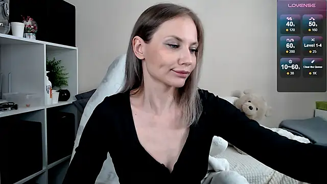 Snapshot of Sunny_bunny6 chatting on July 2026 09:34:01 PM Sunny bunny6 online show from July 2026 09:34:01 PM