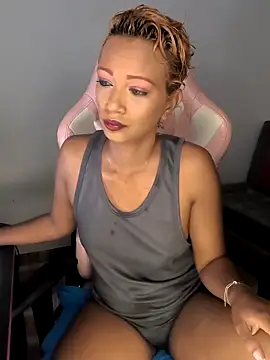 Snapshot of Amaliu_ chatting on September 2025 02:57:02 PM Amaliu online show from September 2025 02:57:02 PM