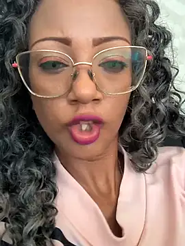 Snapshot of Amaliu_ chatting on March 2025 08:56:01 PM Amaliu online show from March 2025 08:56:01 PM