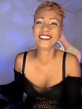 Snapshot of Amaliu_ chatting on September 2025 03:56:01 PM Amaliu online show from September 2025 03:56:01 PM