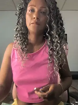 Amaliu  online show from May 2026 07:12:02 PM