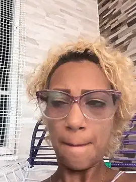 Amaliu  online show from February 2026 03:32:01 PM