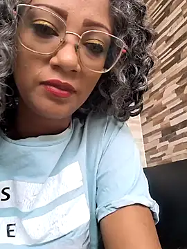 Snapshot of Amaliu_ chatting on February 2025 04:10:01 PM Amaliu online show from February 2025 04:10:01 PM