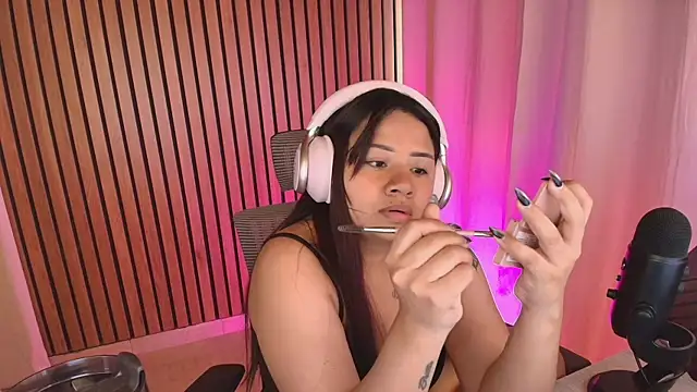 Snapshot of soffyvibes- chatting on March 2026 10:06:01 PM soffyvibes- online show from March 2026 10:06:01 PM