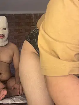 STEP SISTER1 online show from September 2025 12:05:01 PM