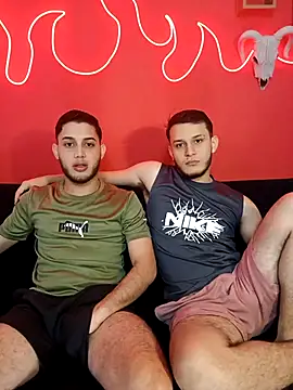 TommyandBillie online show from November 2025 06:08:01 PM