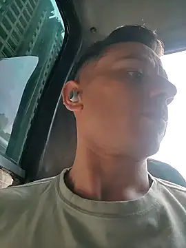 Snapshot of Andrewfalcon chatting on October 2025 08:09:02 PM Andrewfalcon online show from October 2025 08:09:02 PM