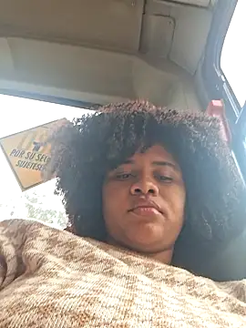 Snapshot of DANIELA_MICHEL chatting on February 2025 08:41:01 PM DANIELA MICHEL online show from February 2025 08:41:01 PM