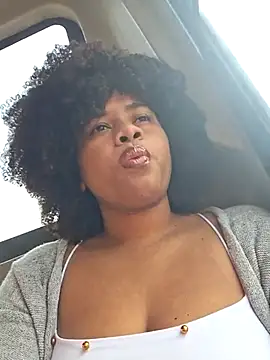 Snapshot of DANIELA_MICHEL chatting on February 2025 01:29:01 PM DANIELA MICHEL online show from February 2025 01:29:01 PM