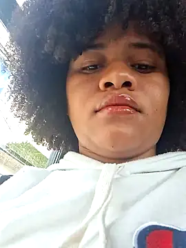 Snapshot of DANIELA_MICHEL chatting on February 2025 01:54:02 PM DANIELA MICHEL online show from February 2025 01:54:02 PM