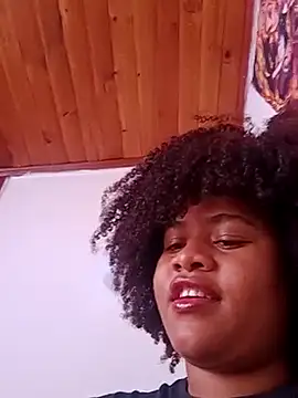 Snapshot of DANIELA_MICHEL chatting on February 2025 06:37:01 PM DANIELA MICHEL online show from February 2025 06:37:01 PM