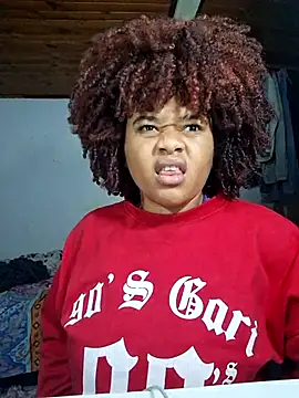 DANIELA MICHEL online show from December 2025 11:21:02 PM