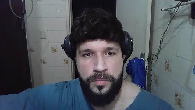 Snapshot of Cauan-t chatting on January 2025 11:40:02 PM Cauan-t online show from January 2025 11:40:02 PM