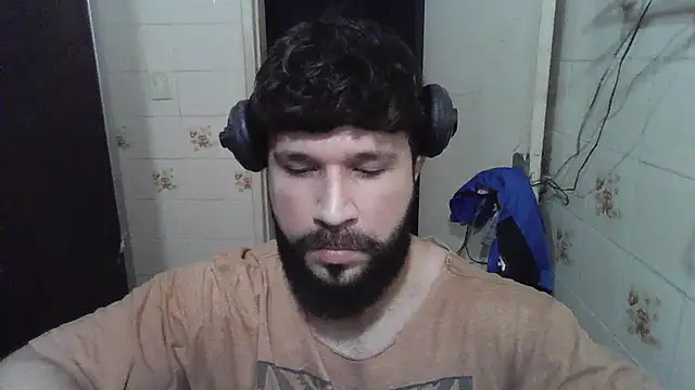 Snapshot of Cauan-t chatting on January 2025 11:22:02 PM Cauan-t online show from January 2025 11:22:02 PM