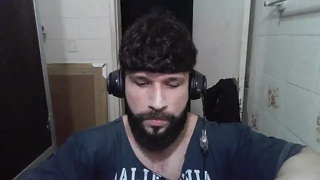 Snapshot of Cauan-t chatting on March 2025 02:00:02 AM Cauan-t online show from March 2025 02:00:02 AM