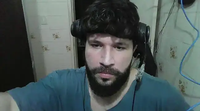 Snapshot of Cauan-t chatting on January 2025 01:03:01 AM Cauan-t online show from January 2025 01:03:01 AM