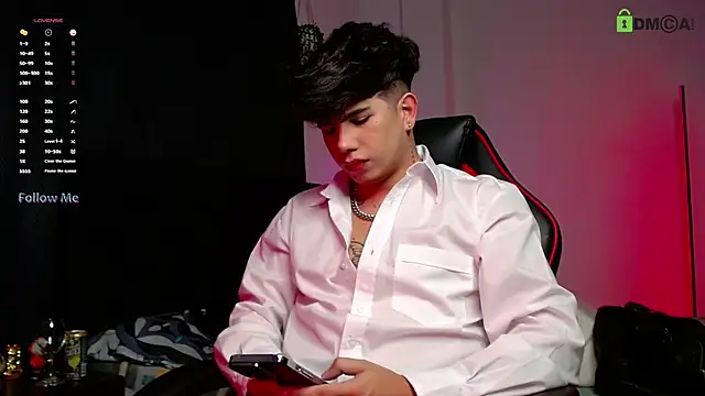 LyleBennett  online show from October 2025 11:18:01 AM