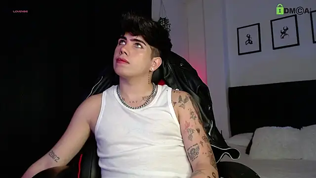 LyleBennett  online show from March 2026 10:54:02 AM