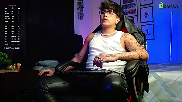 LyleBennett  online show from December 2025 10:50:02 AM