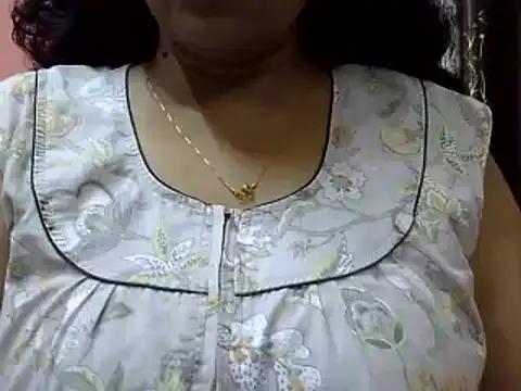 Snapshot of Riya_riyaa chatting on January 2025 03:47:02 PM Riya riyaa online show from January 2025 03:47:02 PM