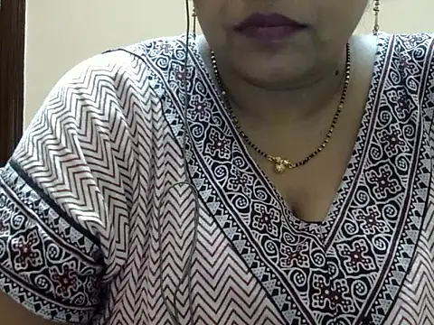 Snapshot of Riya_riyaa chatting on October 2025 02:40:02 PM Riya riyaa online show from October 2025 02:40:02 PM