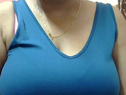 Snapshot of Riya_riyaa chatting on February 2025 02:25:02 AM Riya riyaa online show from February 2025 02:25:02 AM