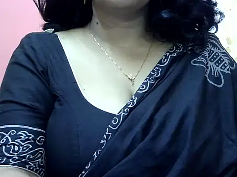 Snapshot of Riya_riyaa chatting on December 2024 10:06:02 AM Riya riyaa online show from December 2024 10:06:02 AM