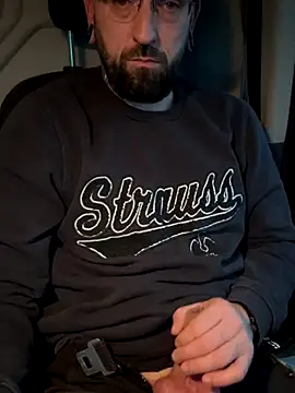 Snapshot of _Haptic_ chatting on December 2025 06:45:02 AM Haptic online show from December 2025 06:45:02 AM