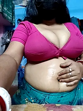 BERRY 00 online show from December 2025 09:44:02 AM