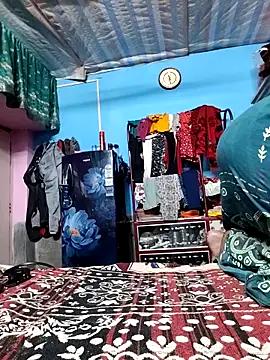 Snapshot of BERRY_00 chatting on December 2025 06:02:02 PM BERRY 00 online show from December 2025 06:02:02 PM