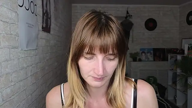 Snapshot of Nika_Kitten chatting on May 2026 11:03:02 AM Nika Kitten online show from May 2026 11:03:02 AM