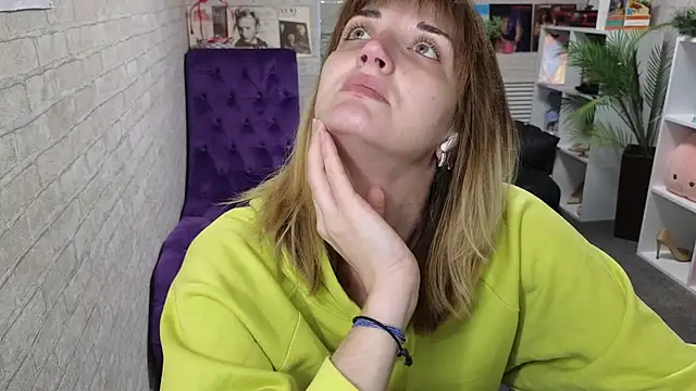 Nika Kitten online show from April 2026 10:06:01 AM