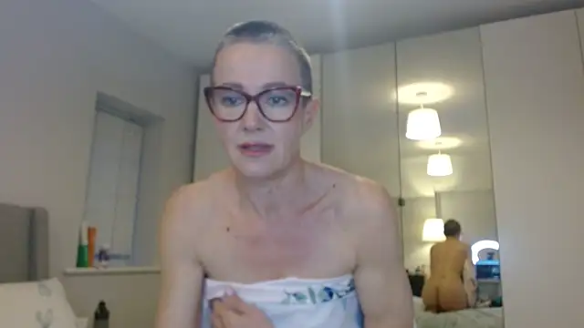 ELEGANT-ARIA36 online show from March 2025 06:05:02 PM